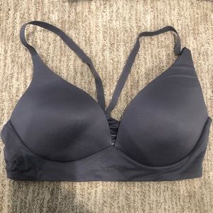 Victoria’s Secret lightly lined plunge bra